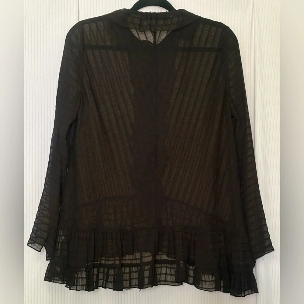 Zara Ruffled Textured Weave Long Sleeve Button Down Blouse Black Medium - Picture 3 of 15